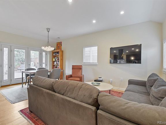 4th image of 2940 Ivanhoe Street