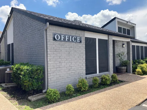 Georgian Hills/Chase Village Apartments