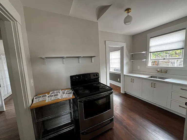 858 NE Killingsworth Ct — Photo 15