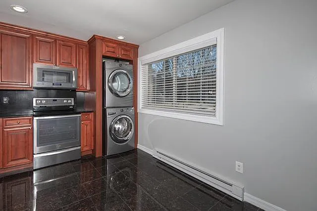 Fairfield Estates At Bohemia — Photo 15