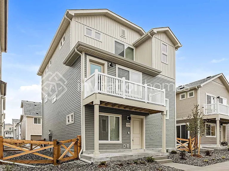 9294 Oro City Loop — Photo 1