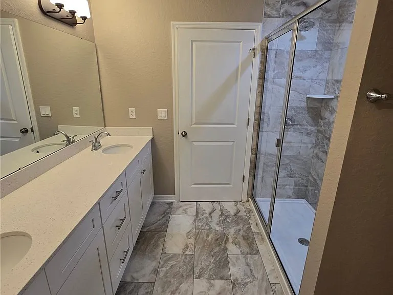 5515 Castania Dr — Photo 9