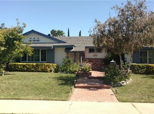 8000 Woodlake Ave, Canoga Park, CA 91304