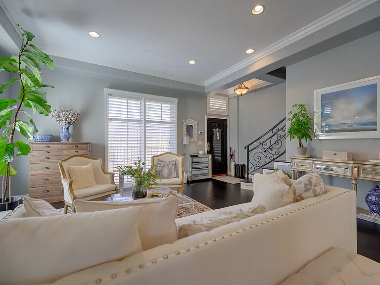 14535 Margate St #1 — Photo 32
