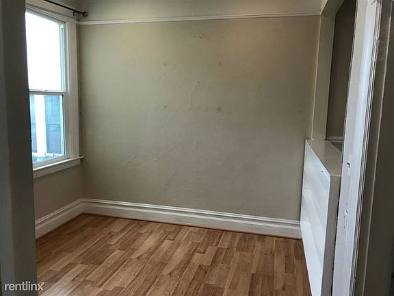 3rd image of 454 Union St #00