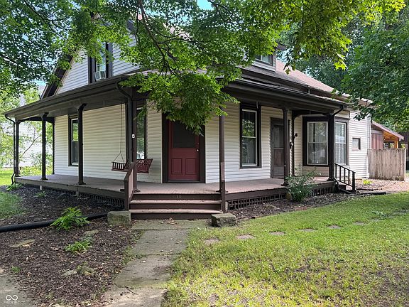 2nd image of 610 4th St