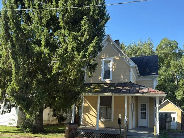 205 S College St, Sabina, OH 45169