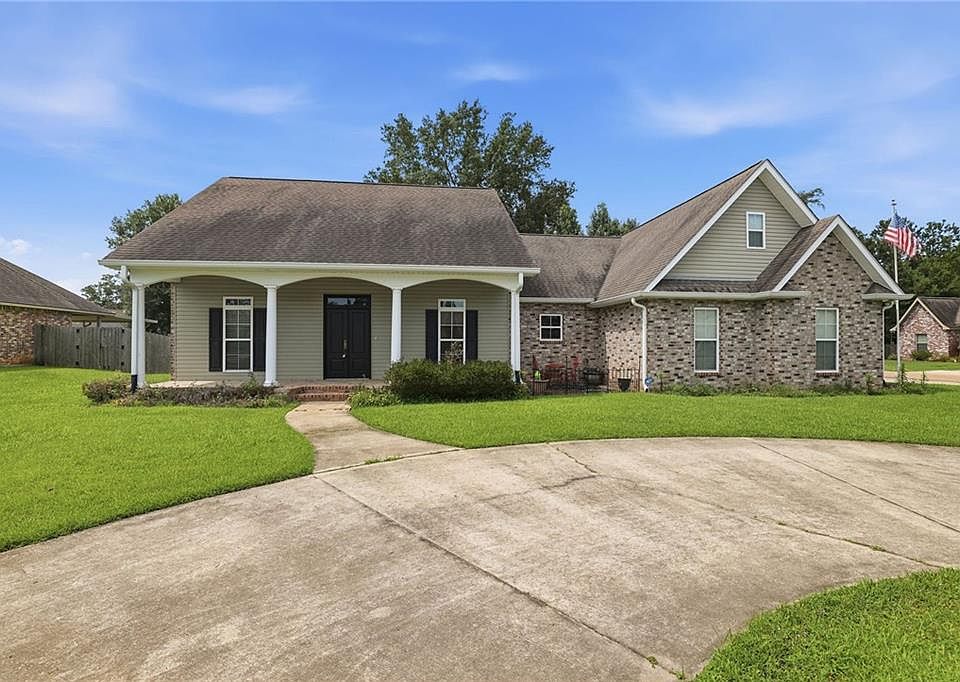 1st image of 197 Marionbelle Dr
