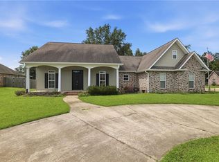 197 Marionbelle Dr, Ponchatoula, LA 70454