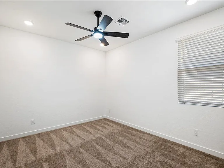 17037 W Red Bird Rd — Photo 18