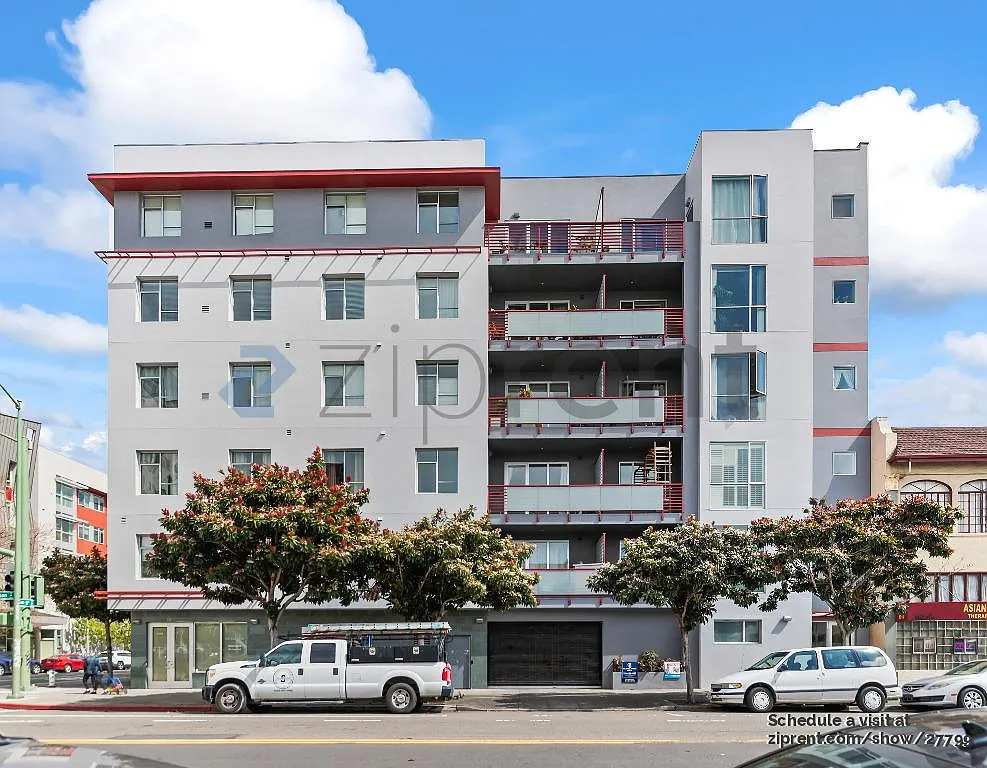 1 bed, 696 sqft, $2,500 — Photo 2