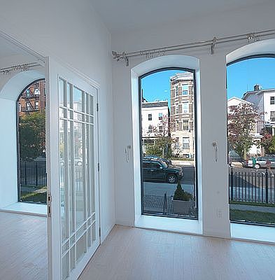 1st image of 78 Herkimer St APT 201