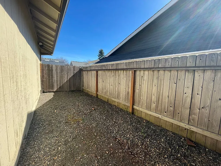 12956 SE 126th Ave — Photo 33