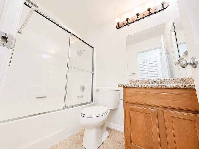 1660 S El Camino Real S #101 — Photo 8
