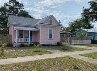 19 S Prescott St, Eustis, FL 32726