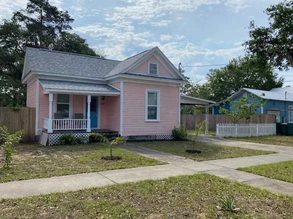 19 S Prescott St, Eustis, FL 32726