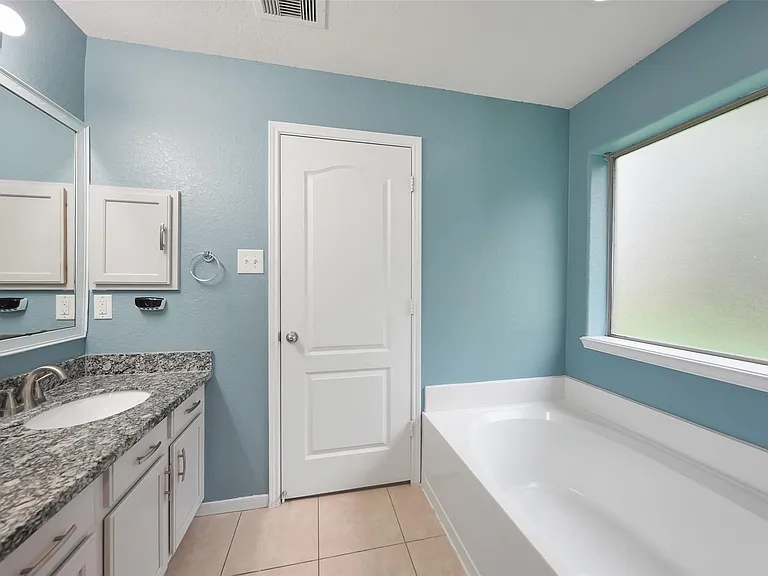 4513 Clemwood Ln — Photo 17