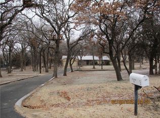 525 Sherwood Ln, Edmond, OK 73034