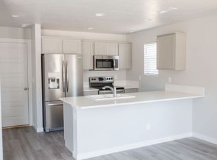 1040 E Martello Ln, Meridian, ID 83646