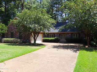 310 Redbud Pl, Ridgeland, MS 39157