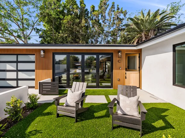 251 Costa Mesa St #C, Costa Mesa, CA 92627