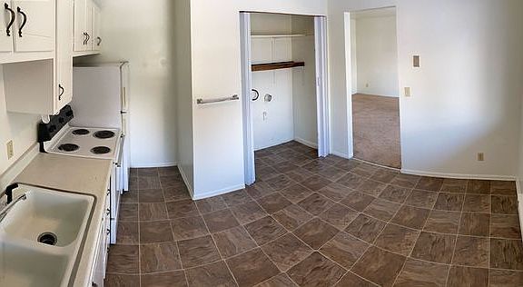2nd image of 1890 Westview Cir APT 30