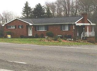 2117 Pulaski Rd, New Castle, PA 16105