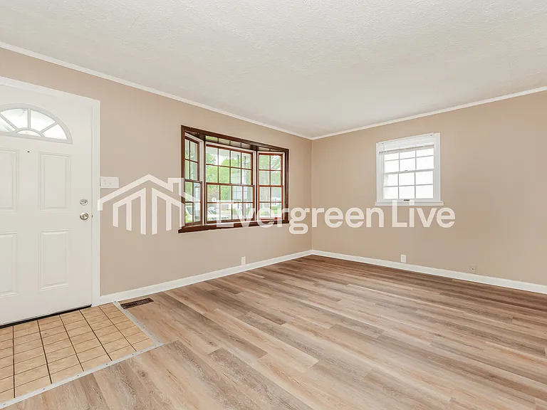 345 Shroyer Rd — Photo 5