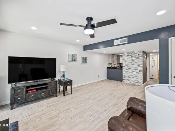 985 N GRANITE REEF Road #127, Scottsdale, AZ 85257