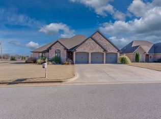 111 Sullivan Rd, Muscle Shoals, AL 35661