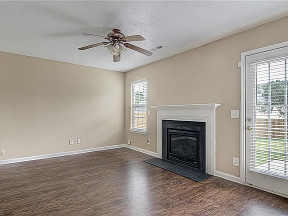 4th image of 1028 Highstone Dr