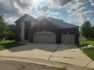 46187 S Manitou Ct, Shelby Township, MI 48317