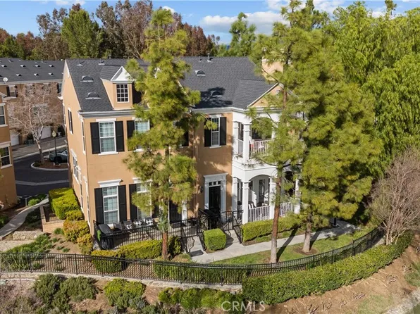 27001 Edgewater Ln #1, Santa Clarita, CA 91355