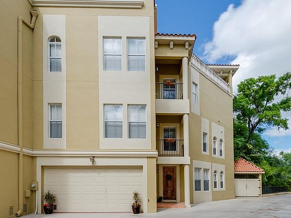 4th image of 114 E Davis Blvd Unit 6