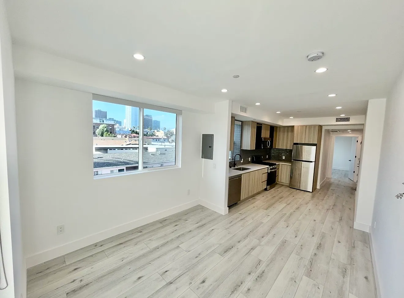 1 bed, 790 sqft, $2,595 — Photo 2