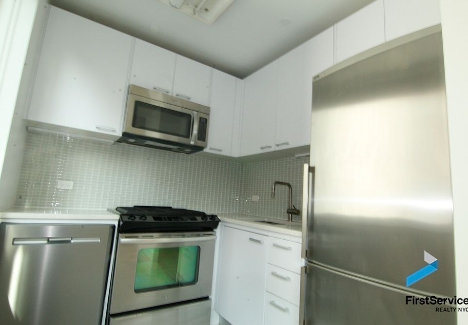 1st image of 503 W 46th St #9F