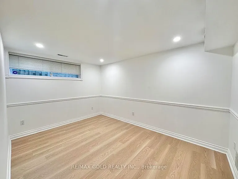 41 Fleetwell Ct #BASEMENT — Photo 6