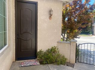 2855 E Utah Ave, Fresno, CA 93720