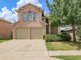 8832 Highland Orchard Dr, Fort Worth, TX 76179