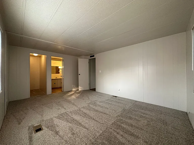 2511 Hanna Ave — Photo 12