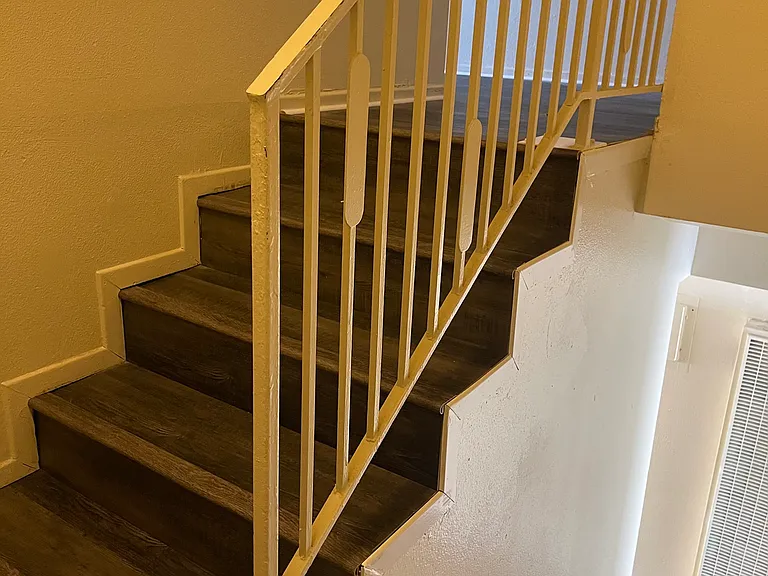 1451 W 105th St #6 — Photo 8