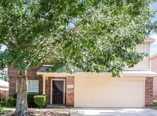 1217 Maplewood Dr, Crowley, TX 76036