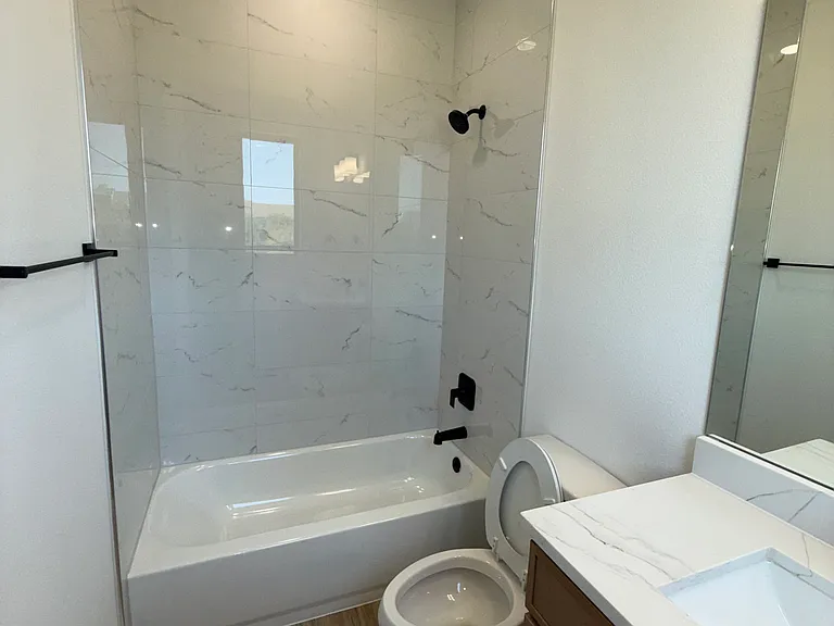5506 Mesa Cir — Photo 10