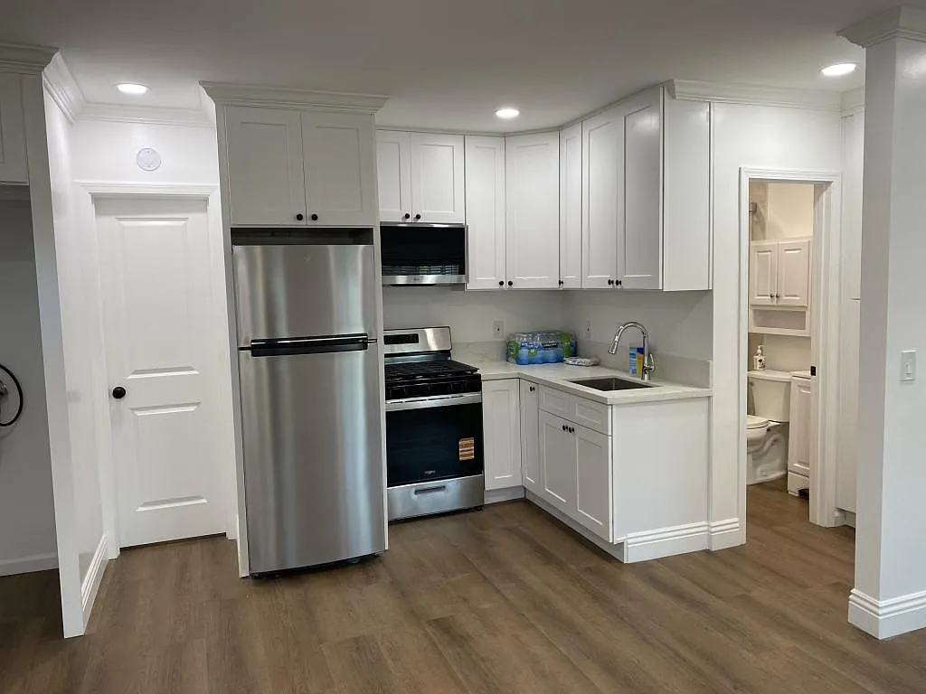 7217 Eckstrom Ave — Photo 1