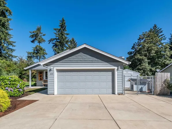 203 Ironwood Ct, Lyons, OR 97358