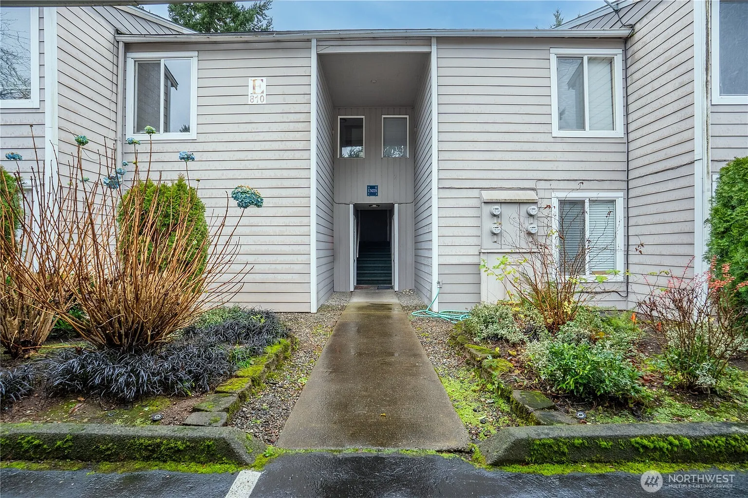 810 Pike Street NE #E11 photo 1