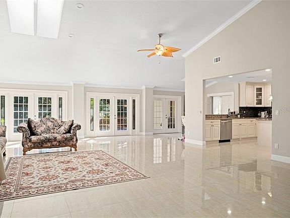 3rd image of 327 N Dover Ct