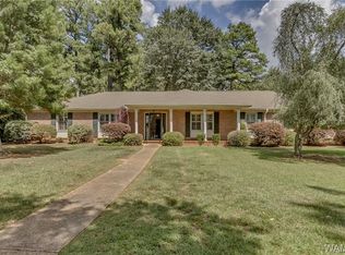 1605 Woodridge Rd, Tuscaloosa, AL 35406