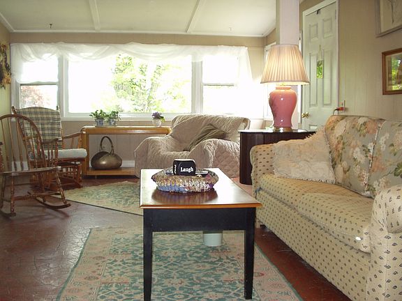 3rd image of 31 Lakeside Dr #31