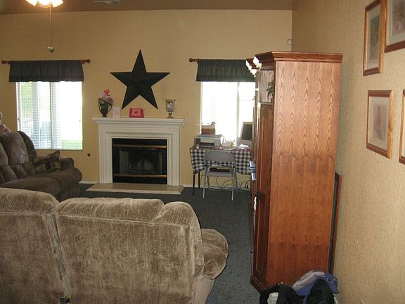 5th image of 9152 N Winery Ave